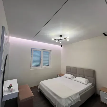 Gold Penthouse * Tirana